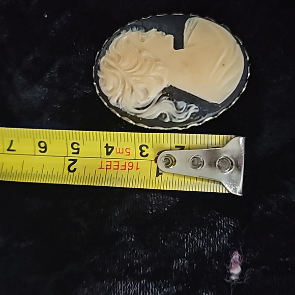 BEAUTIFUL CAMEO VERY OLD BUT IN BEAUTIFUL CONDITION - Picture 4 of 5